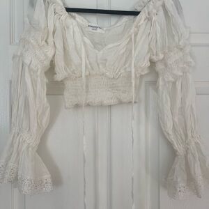 Small white puffy sleeve blouse